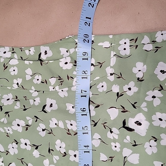 Ann Taylor Factory Fern Green w/ White Floral Pattern Sleeveless Blouse, Size SP - Picture 7 of 10
